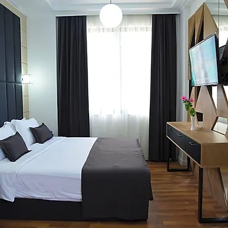 Comfort Center Hotel 2*
