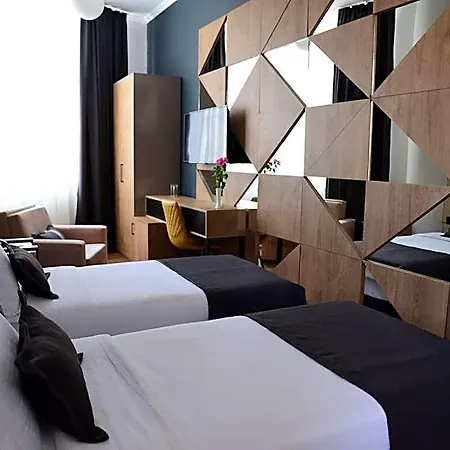 Hotel Comfort Center 2*
