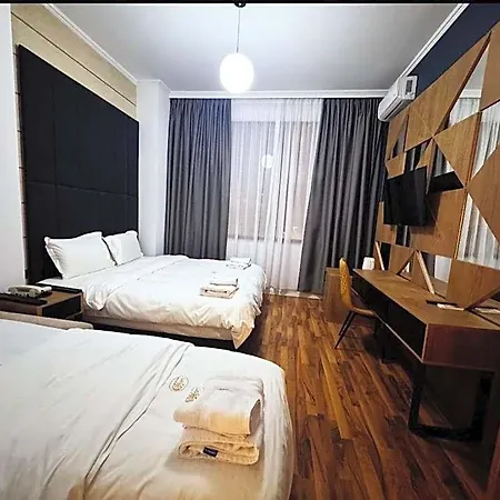 Comfort Center 2* Tirana