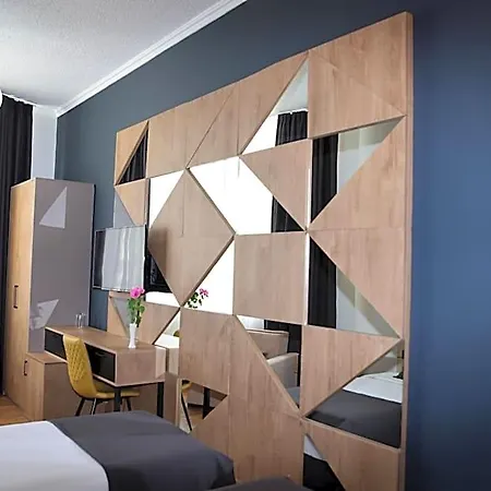 Comfort Center Hotel