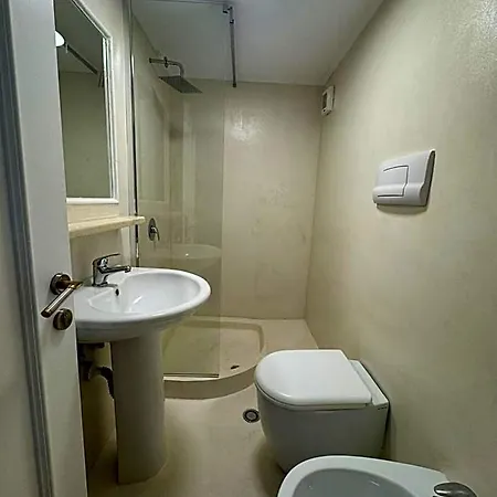 Comfort Center Тирана