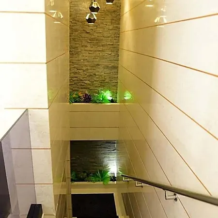 Comfort Center Hotel Tirana
